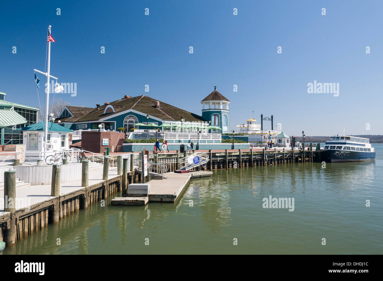 Port de plaisance et le front de mer de la vieille ville, Alexandria, Virginie, États-Unis d'Amérique, Amérique du Nord Banque D'Images