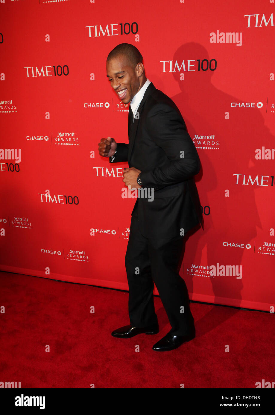 Victor Cruz 100 fois gala tenu à Frederick P. Rose Hall des arrivées à l'intérieur - New York USA - 24.04.12 Banque D'Images Victor Cruz 100 fois gala tenu à Frederick P. Rose Hall des arrivées à l'intérieur - New York USA - 24.04.12 Banque D'Images