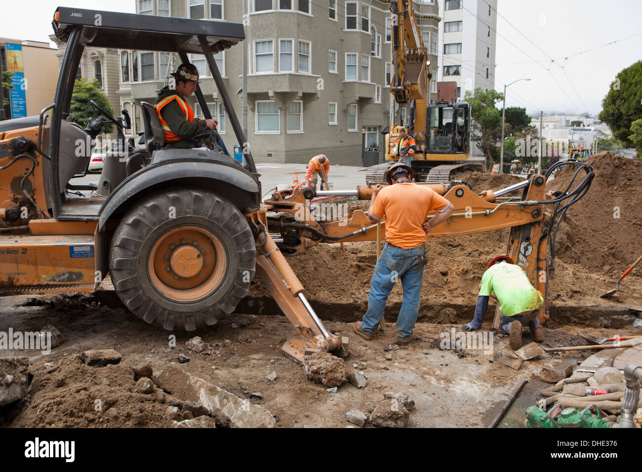 L'eau de la ville de construction remplacement principal - San Francisco, California USA Banque D'Images