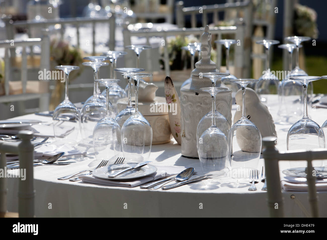 Décoration de table mariage/plaques arbres manger réduite partie attraction attirer détail neige neigeux verre profitez Banque D'Images