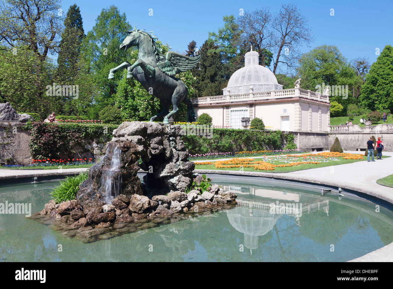 Fontaine dans le jardin Mirabell, UNESCO World Heritage Site, Salzburg, Salzburger Land, Autriche, Europe Banque D'Images