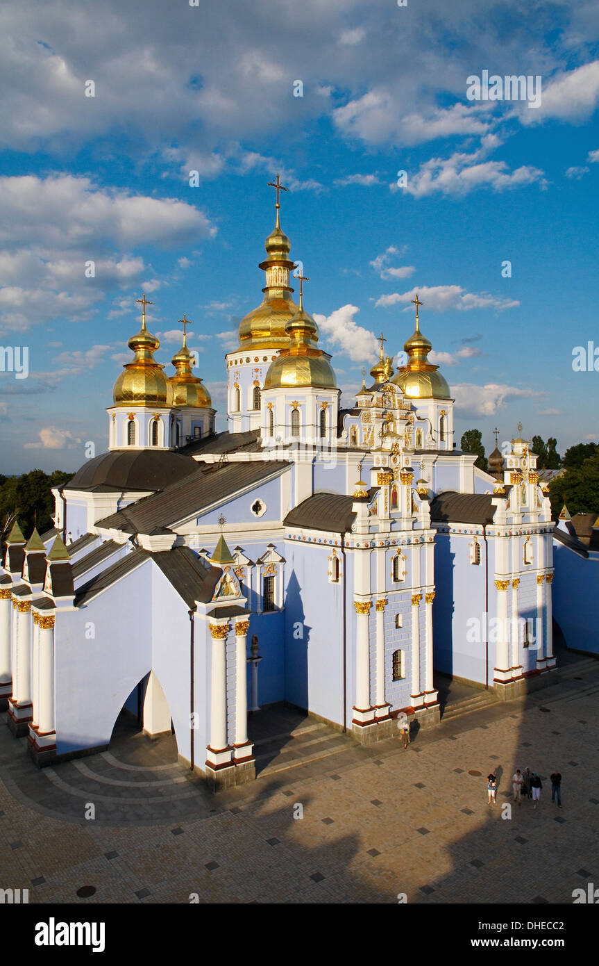 Dômes dorés de Saint Michel Monastère, Kiev, Ukraine, l'Europe Banque D'Images