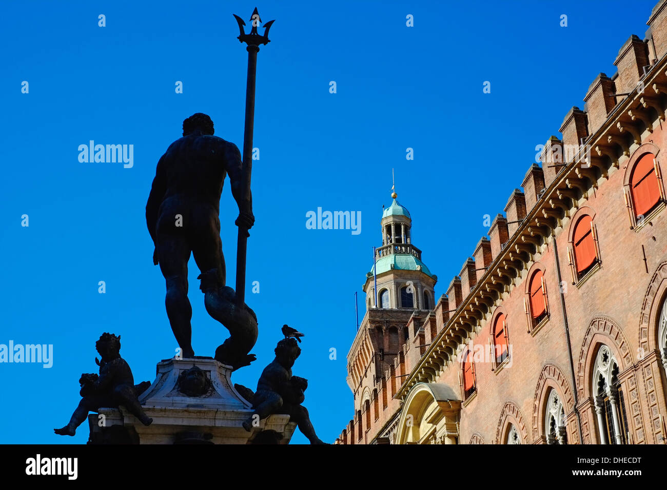 Fontana del Nettuno, Piazza Maggiore, Bologne, Emilie-Romagne, Italie, Europe Banque D'Images