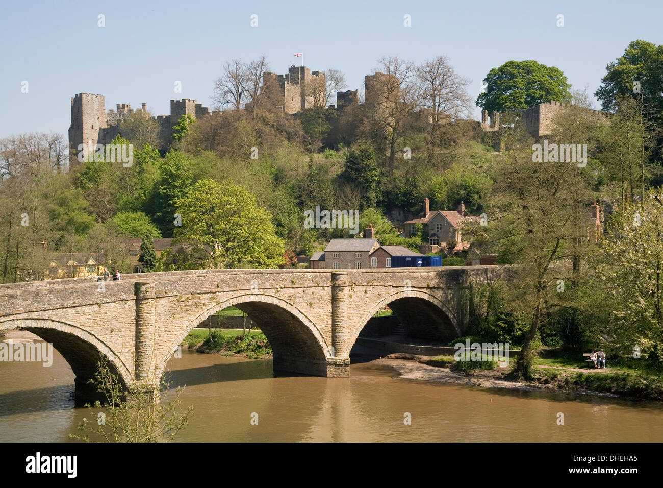 Fleuve Severn et Ludlow castle, Shropshire, Angleterre, Royaume-Uni, Europe Banque D'Images