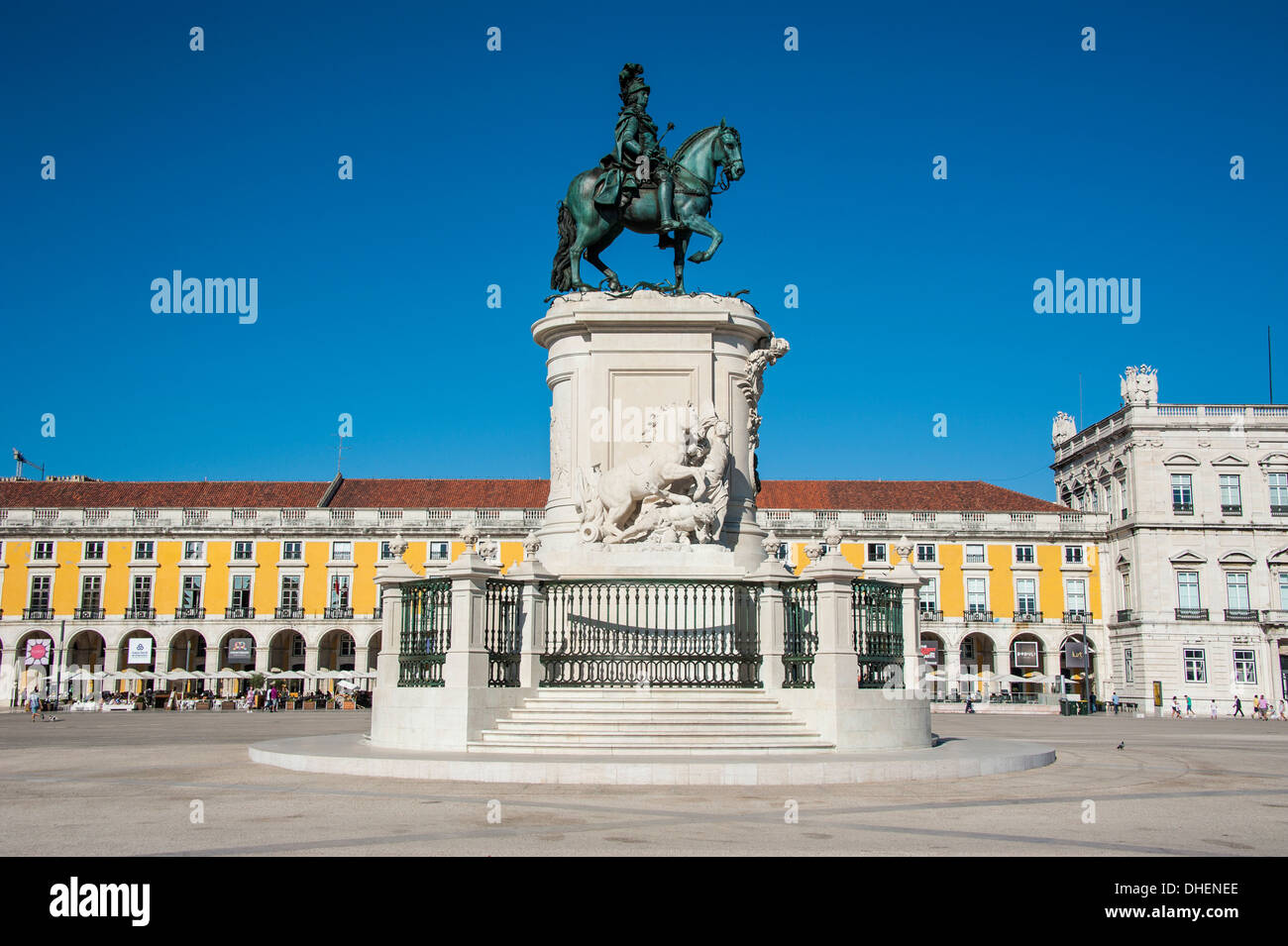 Statue du Roi Jose je sur Praca do Comercio, Lisbonne, Portugal, Europe Banque D'Images