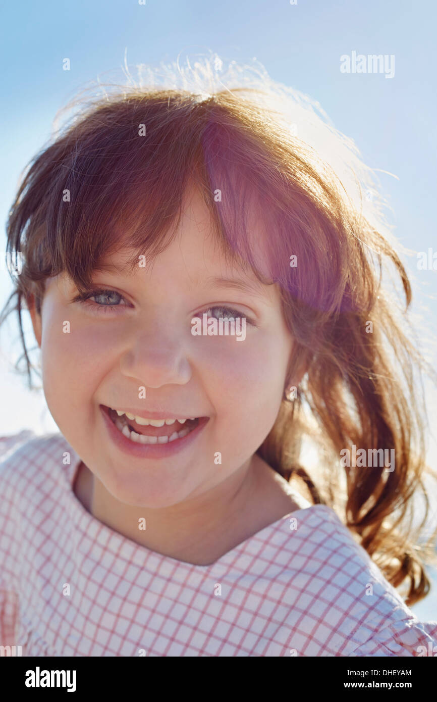 Close up portrait of young girl, Utvalnas, Gavle, Suède Banque D'Images