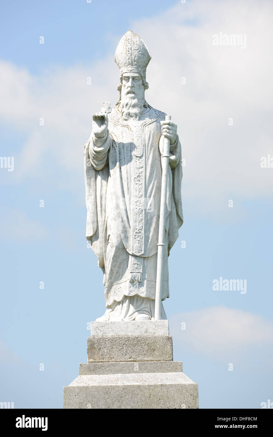 Statue de Saint Patrick sur la colline de Tara en Irlande. Banque D'Images