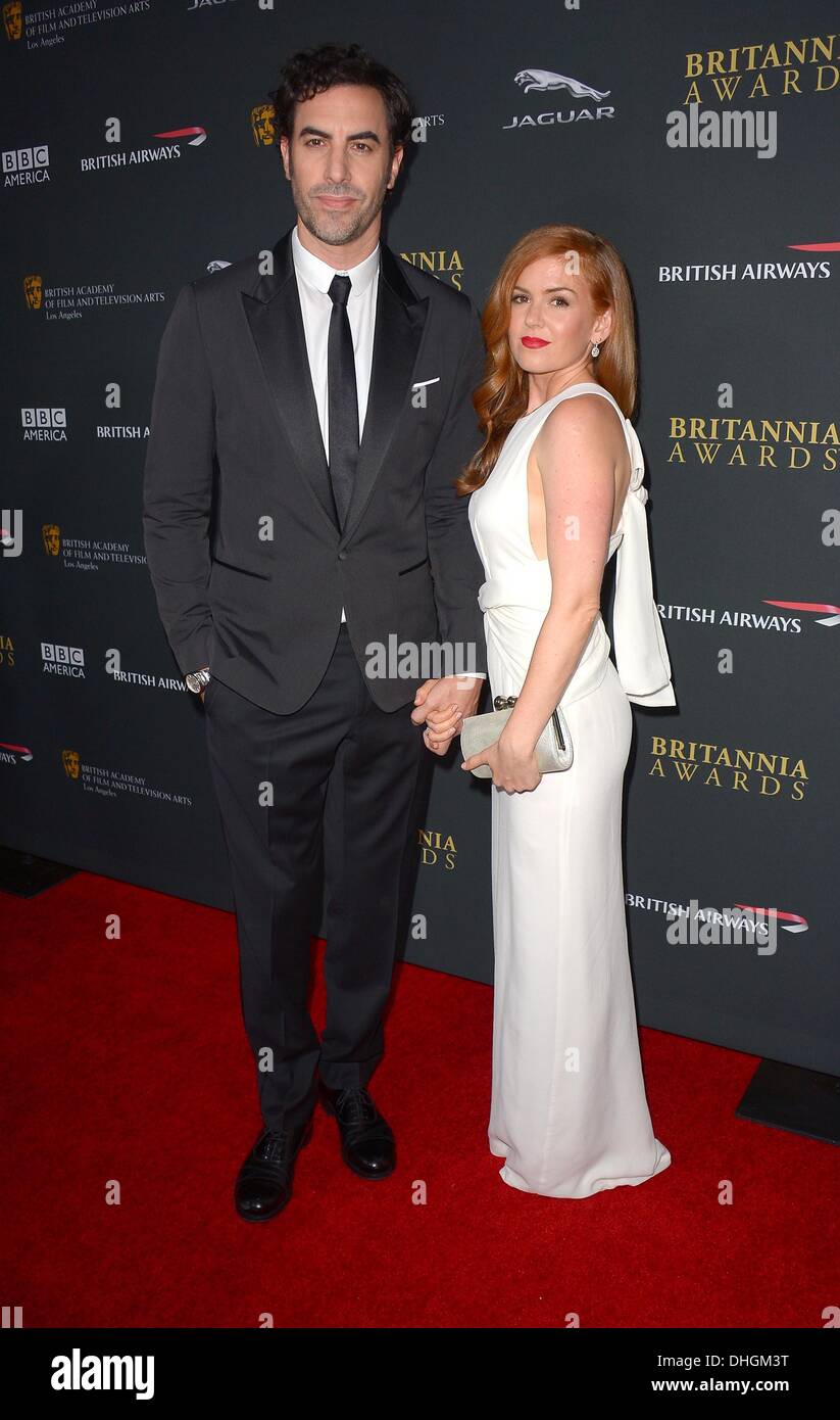 Sacha Baron Cohen et Isla Fisher arriver au prix de la BAFTA Britannia à Los Angeles, Californie, le 9 novembre 2013 Banque D'Images