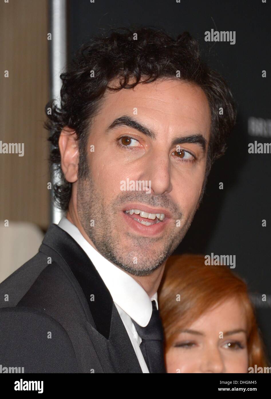 Sacha Baron Cohen arrive au prix de la BAFTA Britannia à Los Angeles, Californie, le 9 novembre 2013 Banque D'Images