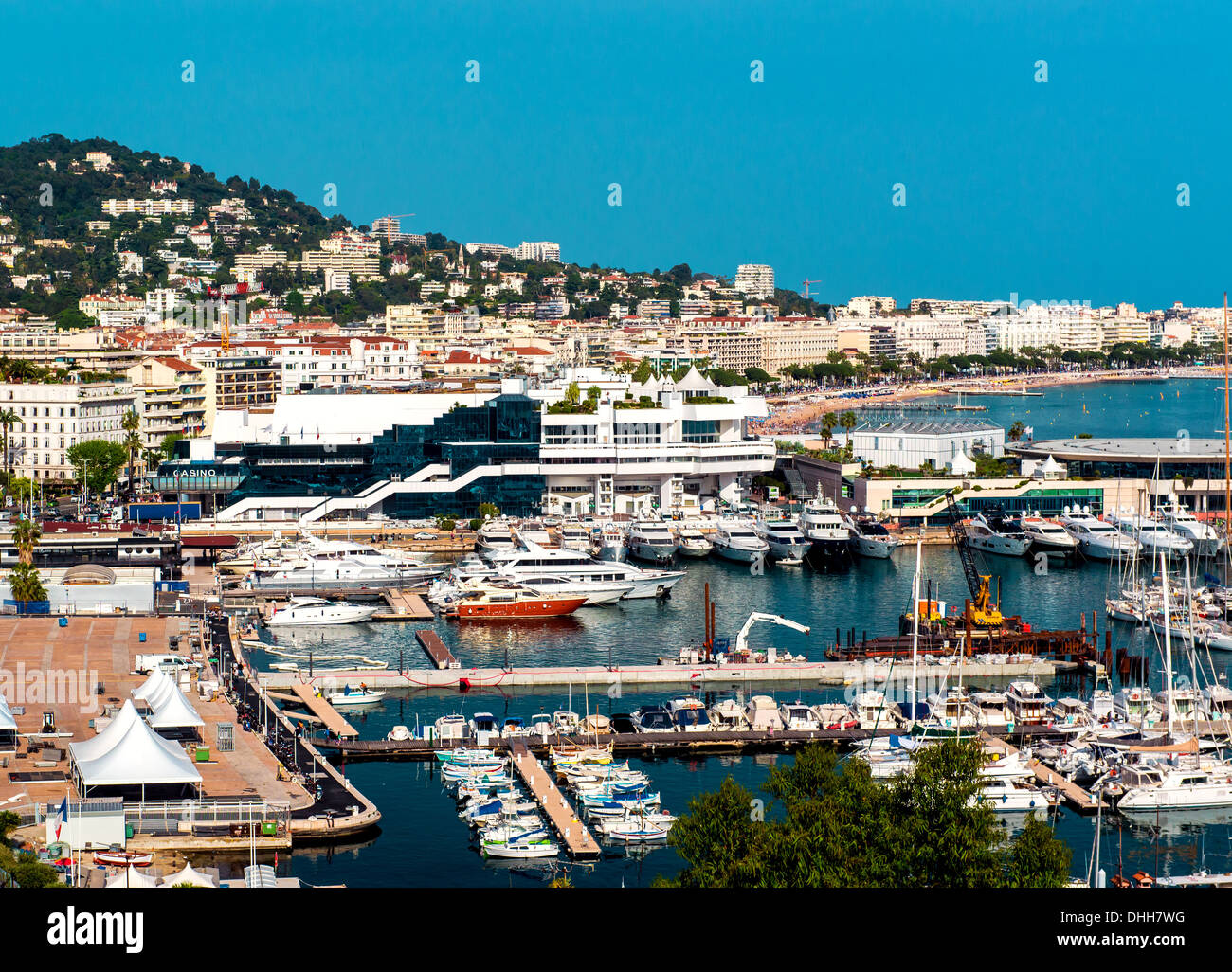 Le Vieux Port et La Croisette de Cannes Banque D'Images