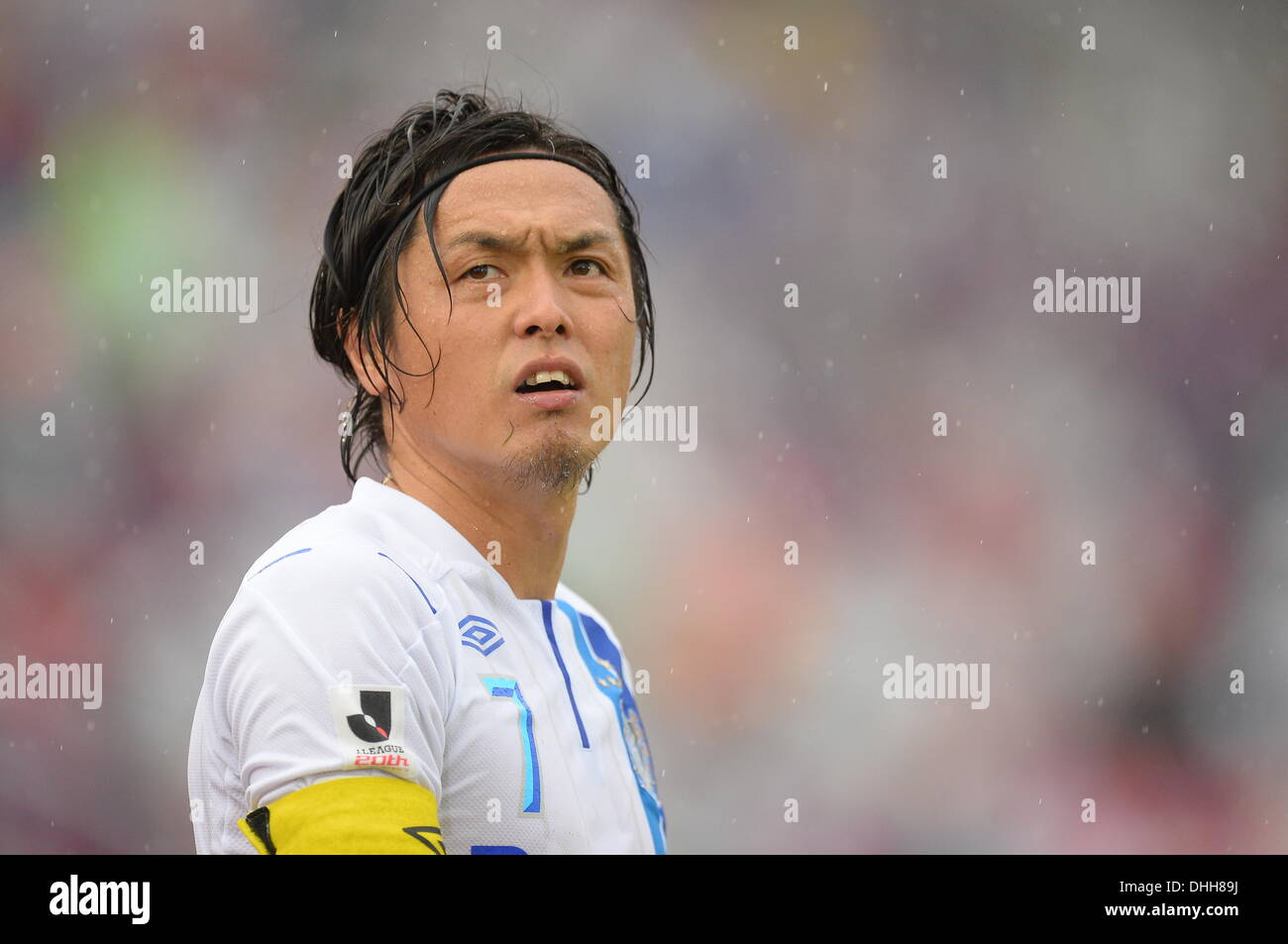 Kyoto, Japon. 10 nov., 2013. Yasuhito Endo (Gamba) Football / Soccer : 2013 J.League Division 2 match entre le Protocole de Kyoto Sanga F.C 0 - 2 Gamba Osaka au stade Nishikyogoku Stadium à Kyoto, au Japon . © AFLO/Alamy Live News Banque D'Images