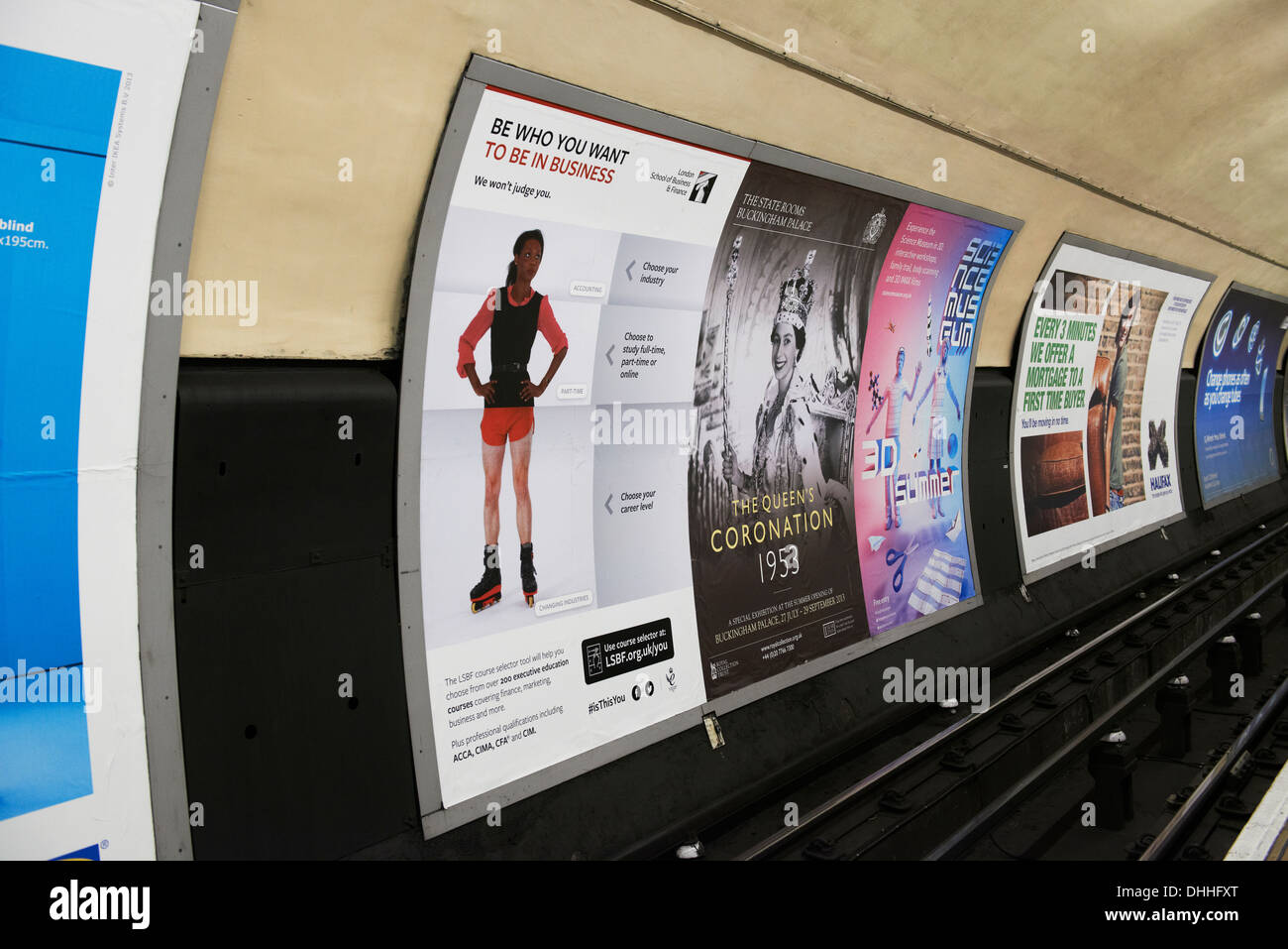 Sites d'affiches sur le métro de Londres Banque D'Images