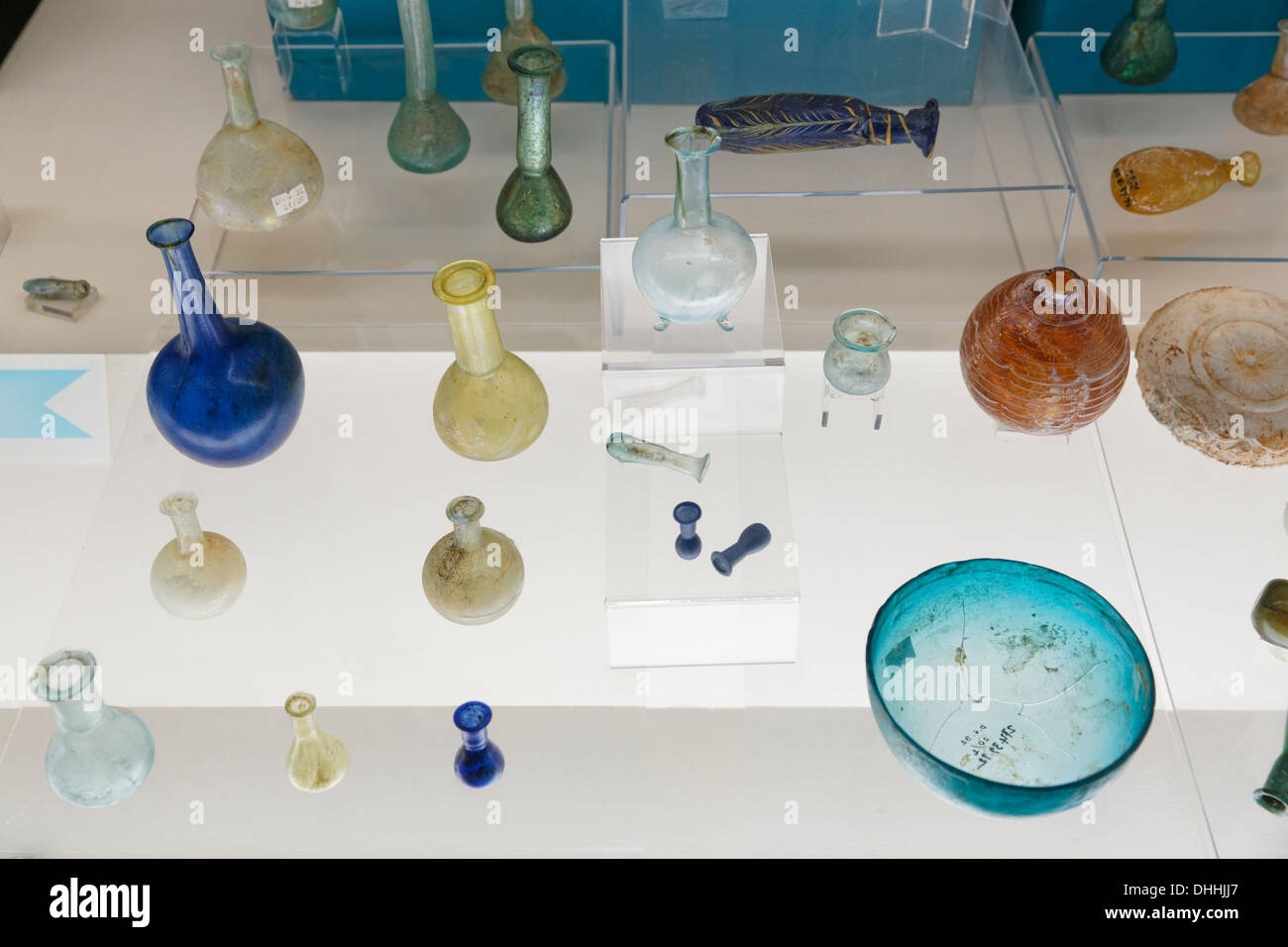 Musée Archéologique, le verre trouve, Antalya, Antalya Province, Turkey Banque D'Images