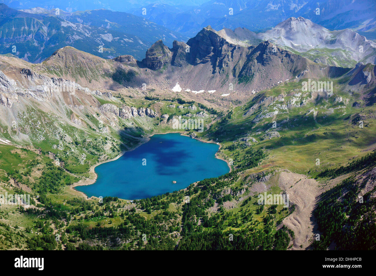 Lac d'Allos Lac de montagne, Barcelonnette, département Bouches-du-Rhône,  région Provence-Alpes-Côte d'Azur, France Photo Stock - Alamy