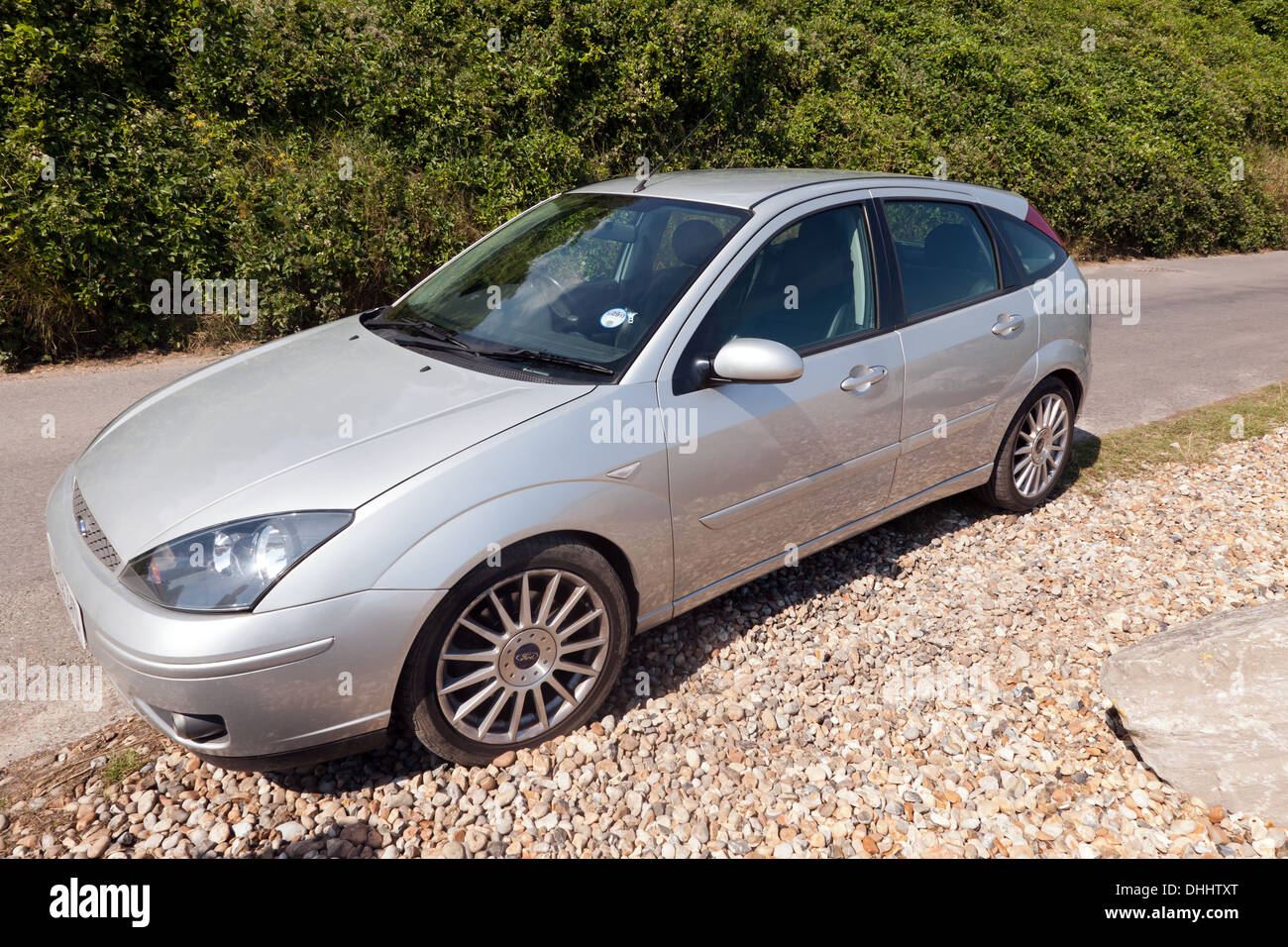 Image d'un 2002 Argent Ford Focus ST170 parqué par la plage de Kingsdown, Kent. Banque D'Images