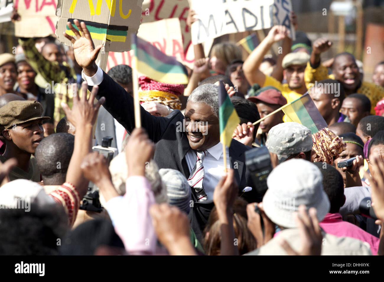 MANDELA : LONGUE MARCHE VERS LA LIBERTÉ (2013) IDRIS ELBA JUSTIN CHADWICK (DIR) COLLECTION MOVIESTORE LTD Banque D'Images