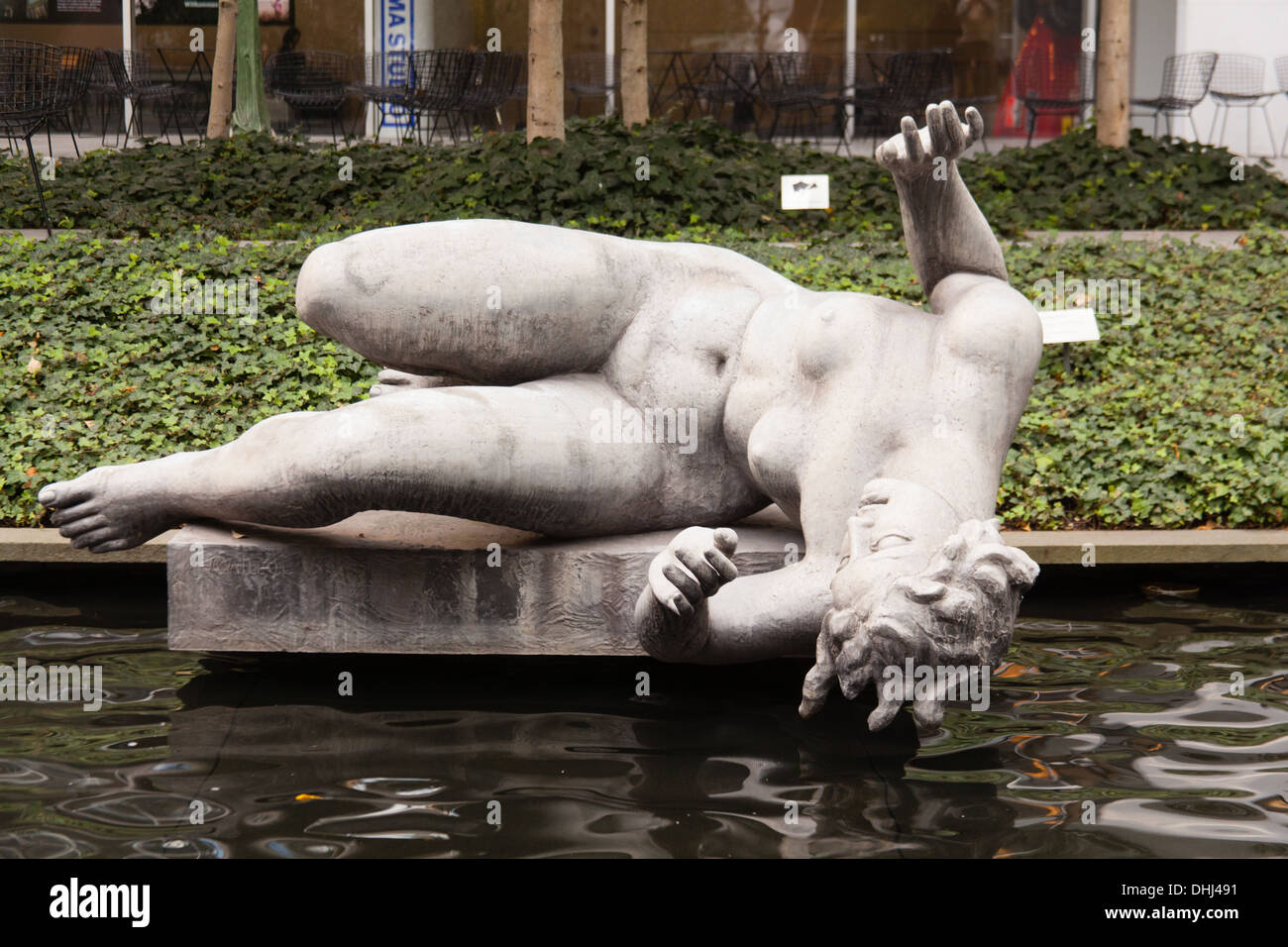 La rivière (la rivière) par Aristide Maillol, Museum of Modern Art (MOMA) Manhattan, New York City, États-Unis d'Amérique. Banque D'Images