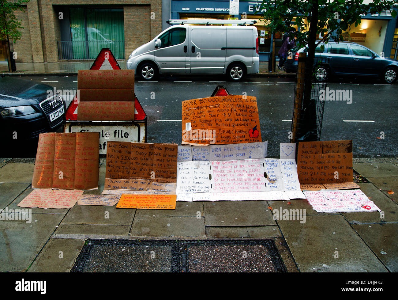 Londres, Royaume-Uni. 11Th Nov, 2013. Appel public pour aider les sans-abri, George Street, London, England, UK Crédit : Keith Erskine/Alamy Live News Banque D'Images