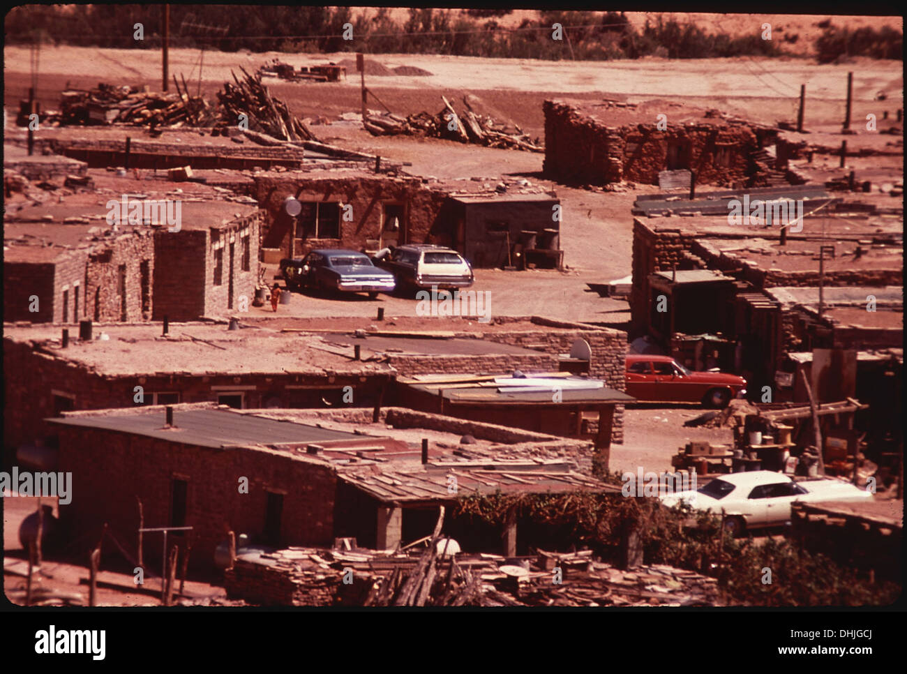 Peabody Coal Company expédie du charbon sur plus de 200 kilomètres à Bullhead City, en Arizona, soutenant la production d'énergie et les besoins industriels. Ce transport du charbon est crucial pour alimenter divers secteurs de la région. Banque D'Images