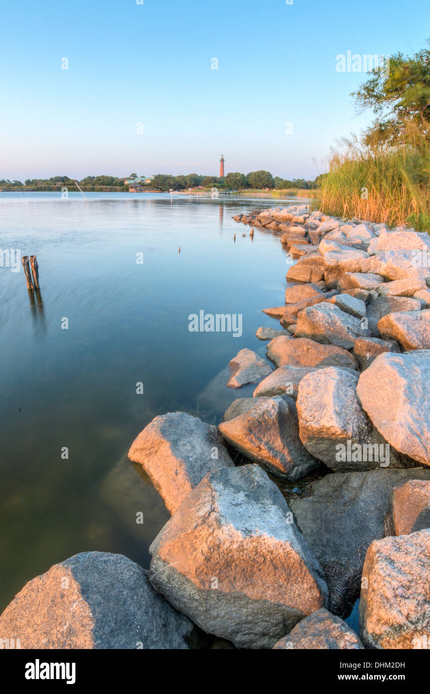 Coucher du soleil à Currituck Lighthouse en corolle, Outer Banks, OBX, Caroline du Nord Banque D'Images
