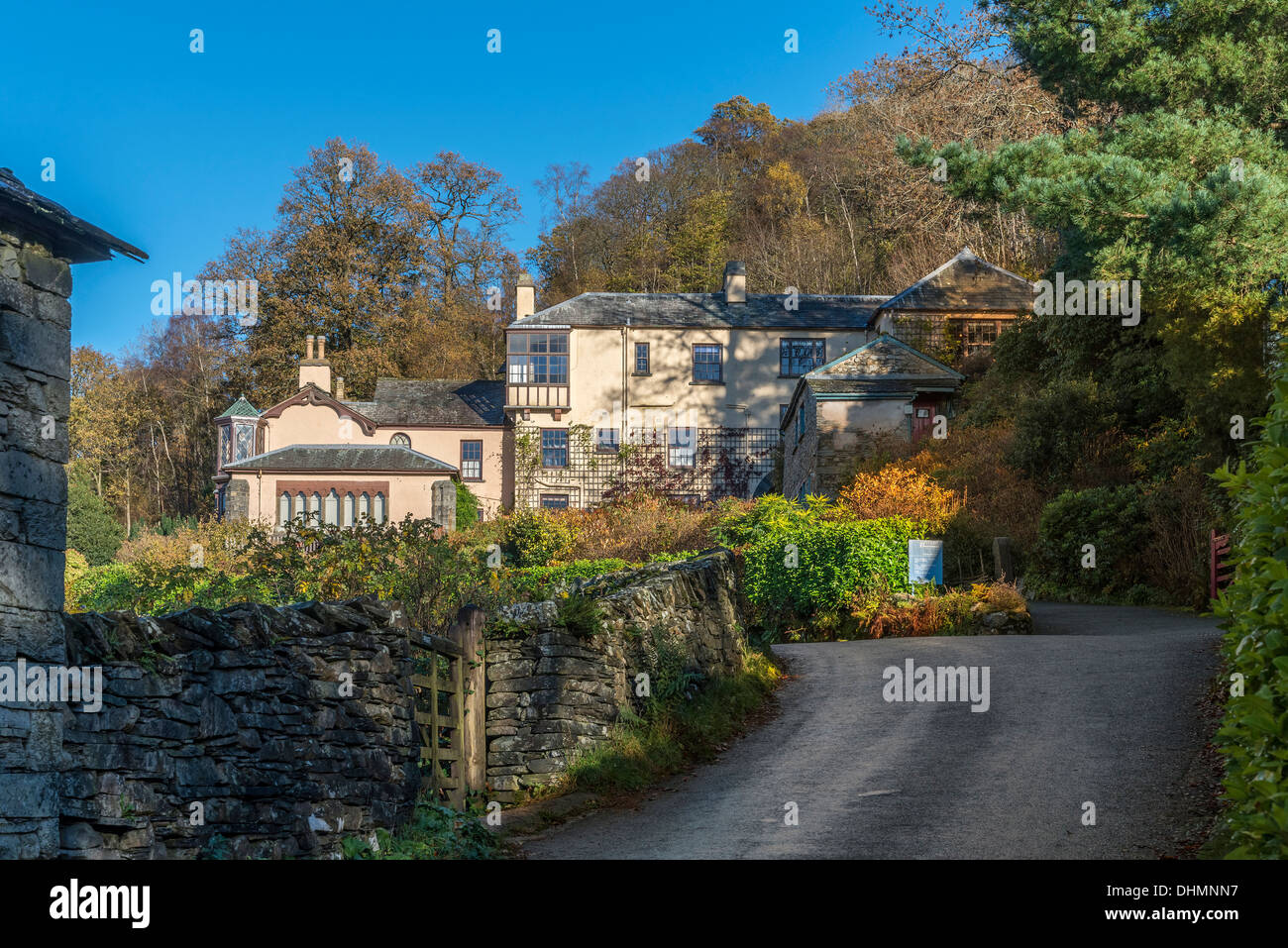 Brantwood house La maison de John Ruskin critique d'art à Coniston Water dans le lake district de Cumbria. Banque D'Images