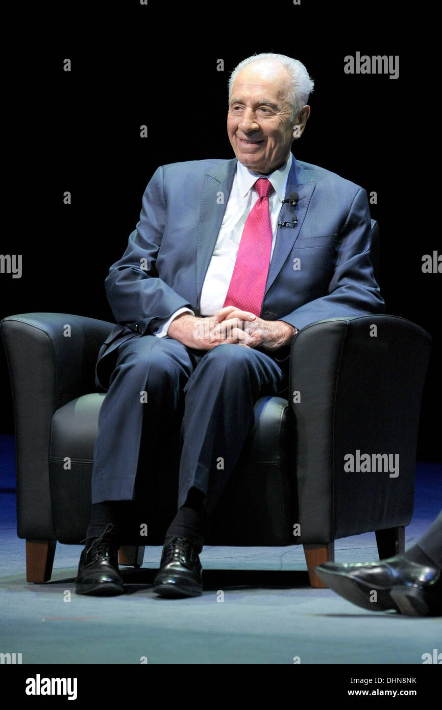 Shimon Peres, président d'Israël d'une soirée avec le président israélien Shimon Peres, organisé par la Fédération UJA du Grand Toronto au Sony Centre for the Performing Arts de Toronto, Canada - 09.05.12 Banque D'Images