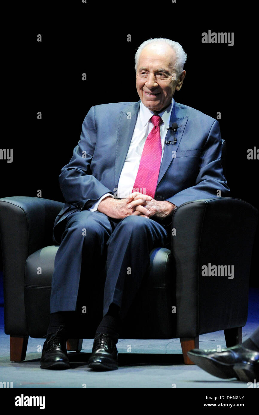 Shimon Peres, président d'Israël d'une soirée avec le président israélien Shimon Peres, organisé par la Fédération UJA du Grand Toronto au Sony Centre for the Performing Arts de Toronto, Canada - 09.05.12 Banque D'Images