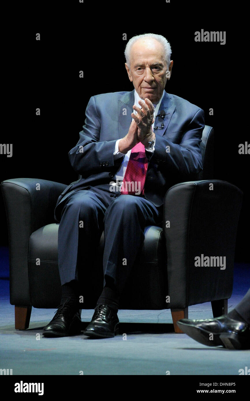 Shimon Peres, président d'Israël d'une soirée avec le président israélien Shimon Peres, organisé par la Fédération UJA du Grand Toronto au Sony Centre for the Performing Arts de Toronto, Canada - 09.05.12 Banque D'Images