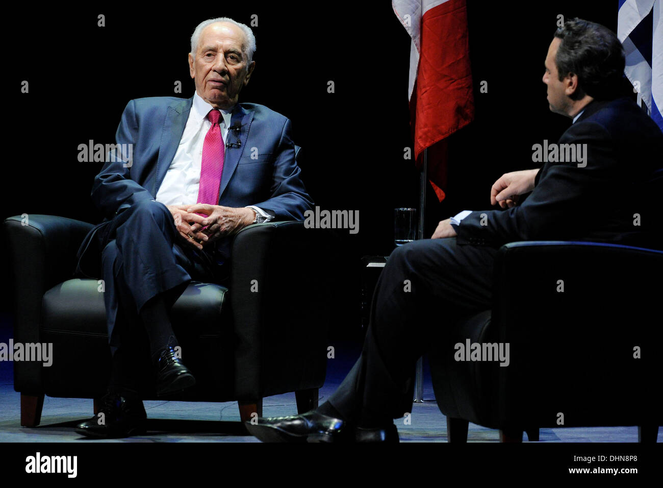 Shimon Peres, président d'Israël, et David Frum Une soirée avec le président israélien Shimon Peres, organisé par la Fédération UJA du Grand Toronto au Sony Centre for the Performing Arts de Toronto, Canada - 09.05.12 Banque D'Images