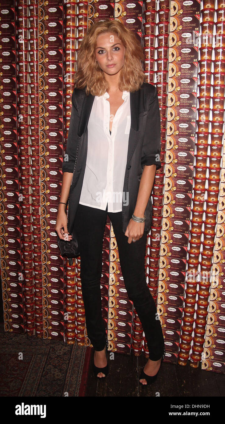 Tamsin Egerton a assisté au lancement de Häagen-Dazs Secret Sensations, où ils ont été captivés par les divertissements de classe mondiale à partir de la boîte de dialogue. Londres, Angleterre - 09.05.12 Banque D'Images