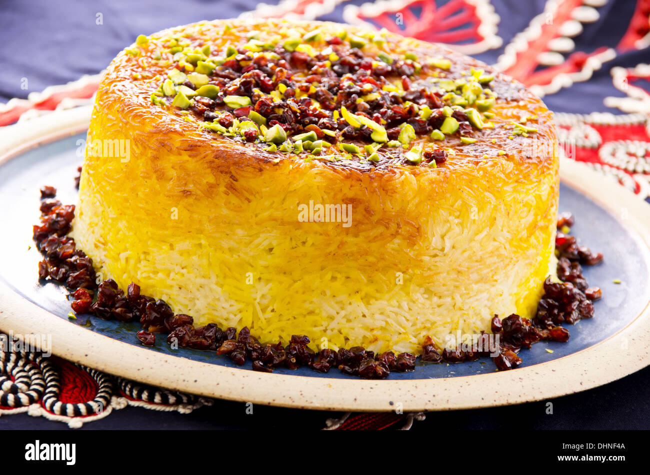 Riz persan avec berberis Tah-dig Banque D'Images