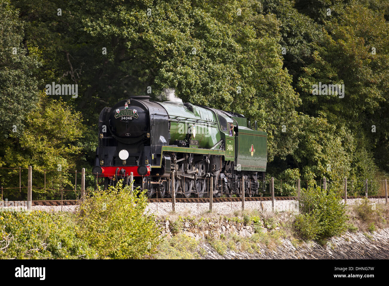 L'Express de Torbay, Fremington 34046, à la vapeur grâce à Kingswear Banque D'Images