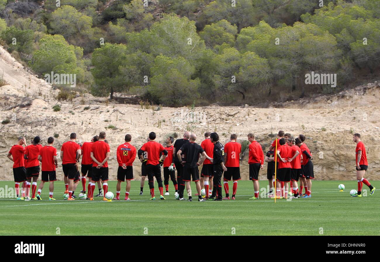 Alicante, Espagne. 13 nov., 2013. Le football international avant-match amical pratique avant l'Autriche contre USA match amical l'équipe de l'AUT © Plus Sport Action/Alamy Live News Banque D'Images