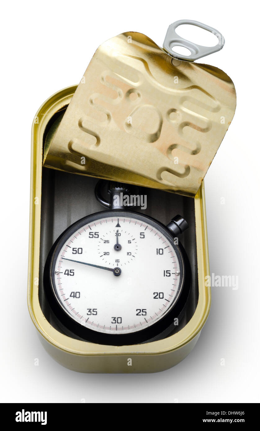 Chronomètre dans une boîte en fer-blanc isolé sur fond blanc. Allégorie du temps Banque D'Images