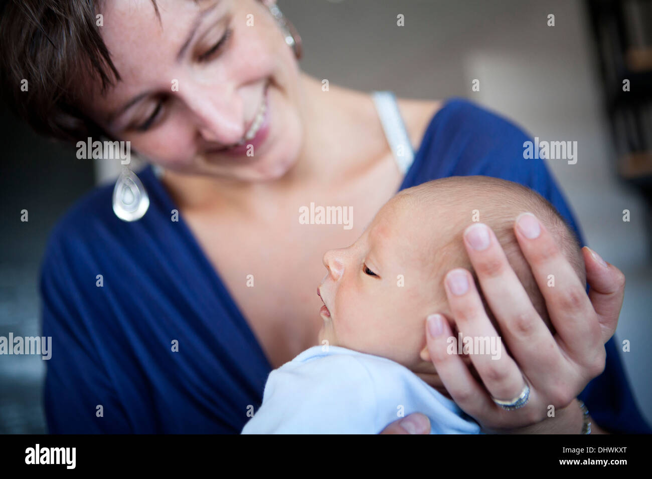 Mère et bébé nouveau-né Banque D'Images
