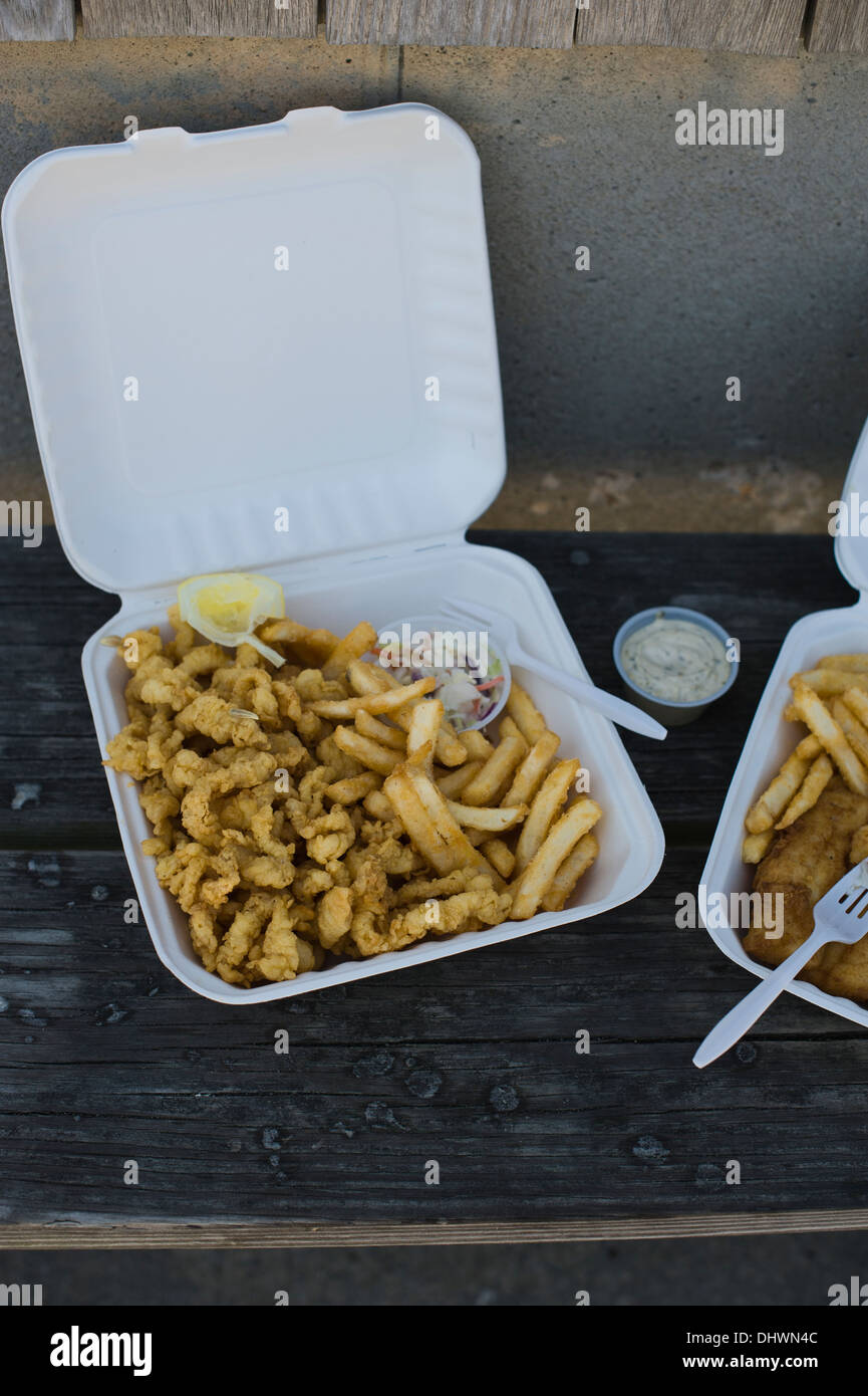 Fish and Chips et de palourdes frites. Banque D'Images