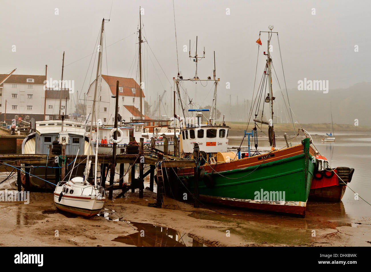 Jour brumeux au port Woodbridge Suffolk UK Banque D'Images