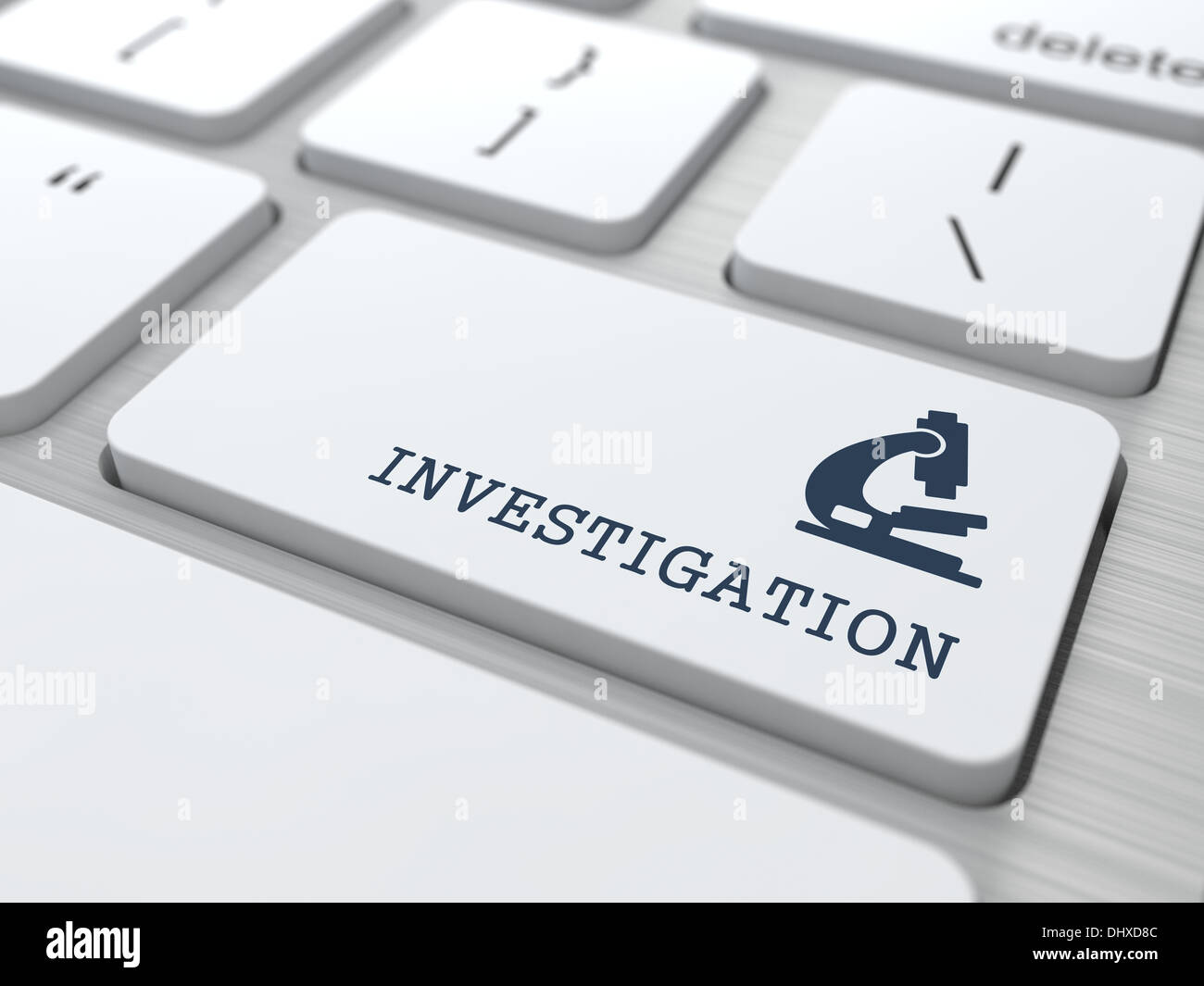 Clavier blanc avec bouton d'enquête. Banque D'Images