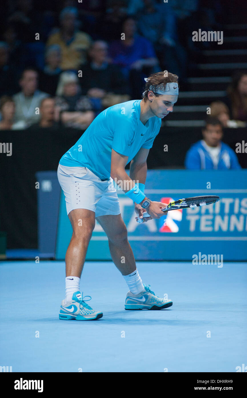 Rafael Nadal jouer à la Barclays ATP World Tour finale au O2, Londres le jour 3 Banque D'Images