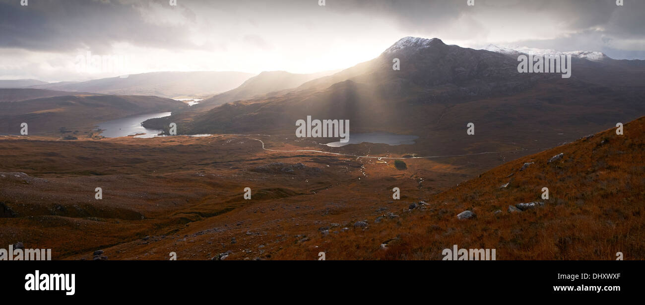 Vue aérienne de Loch Torridon Glen, Bharranch dans les Highlands écossais, au Royaume-Uni. Banque D'Images