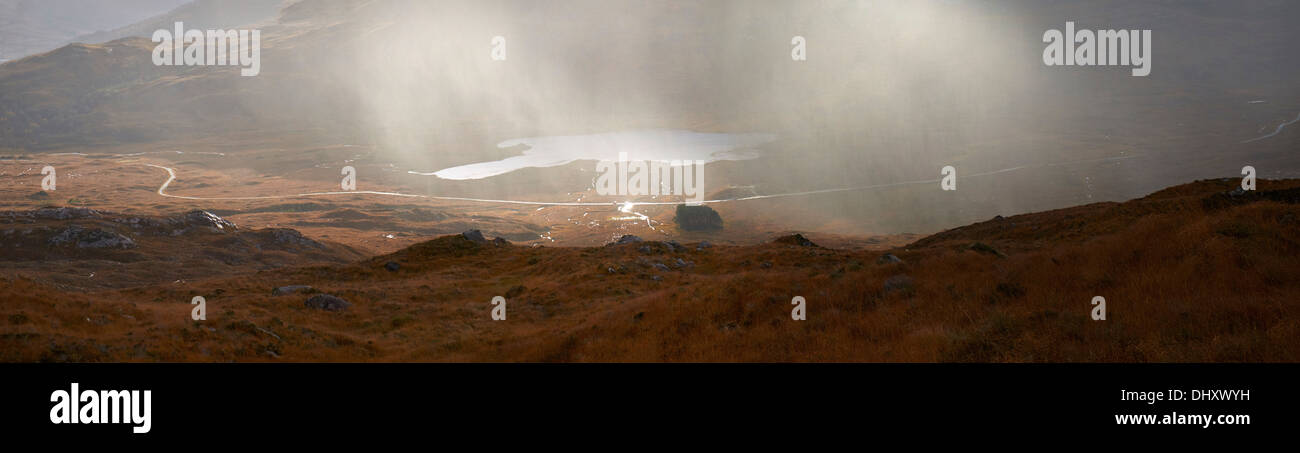 Vue aérienne de Loch Torridon Glen, Bharranch dans les Highlands écossais, au Royaume-Uni. Banque D'Images