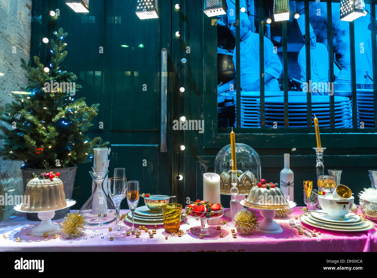 Paris, France, French Department Store, le shopping, les décorations de Noël, Boutique/Vitrine, BHV/Marais, maison de Régl. Banque D'Images