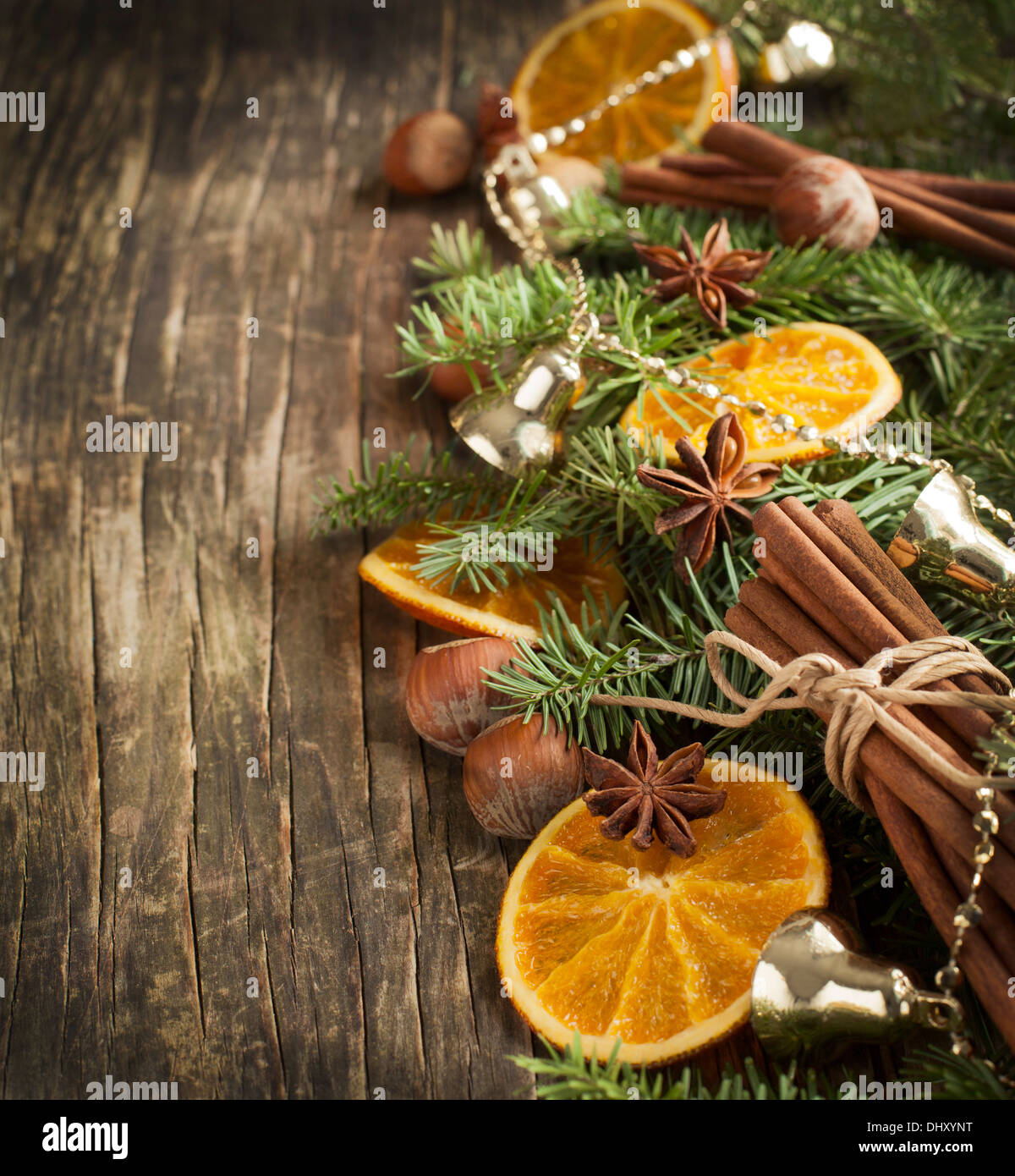 Kit Déco Naturel Noël - 30 Tranches D'Orange Sèche, 20 Bâtons De Cannelle, Corde De Jute (3m)