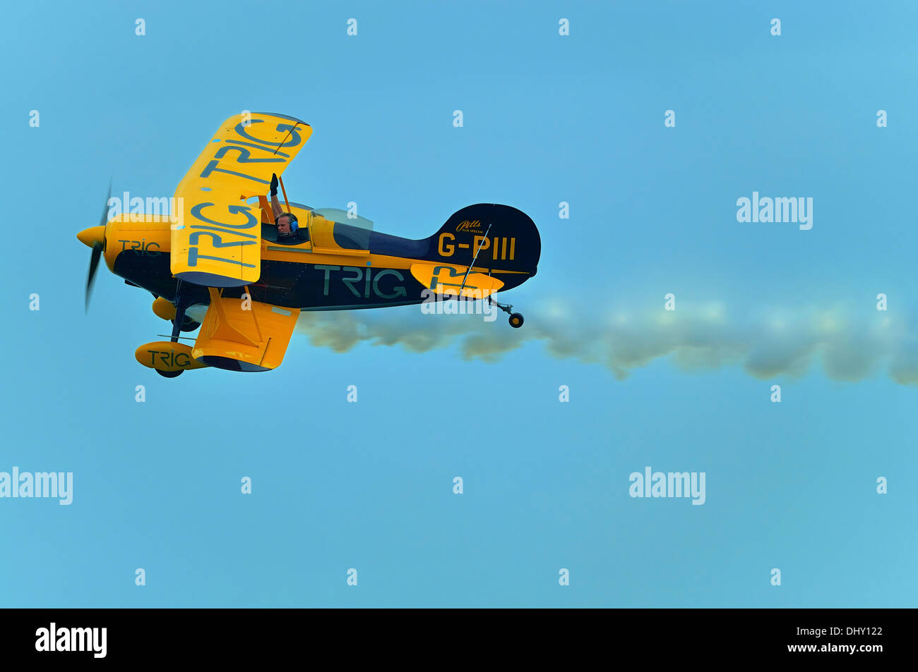 Trig aerobatic team.Flying Pitts Special S-1D les biplans à Clacton Air show 2013 Banque D'Images