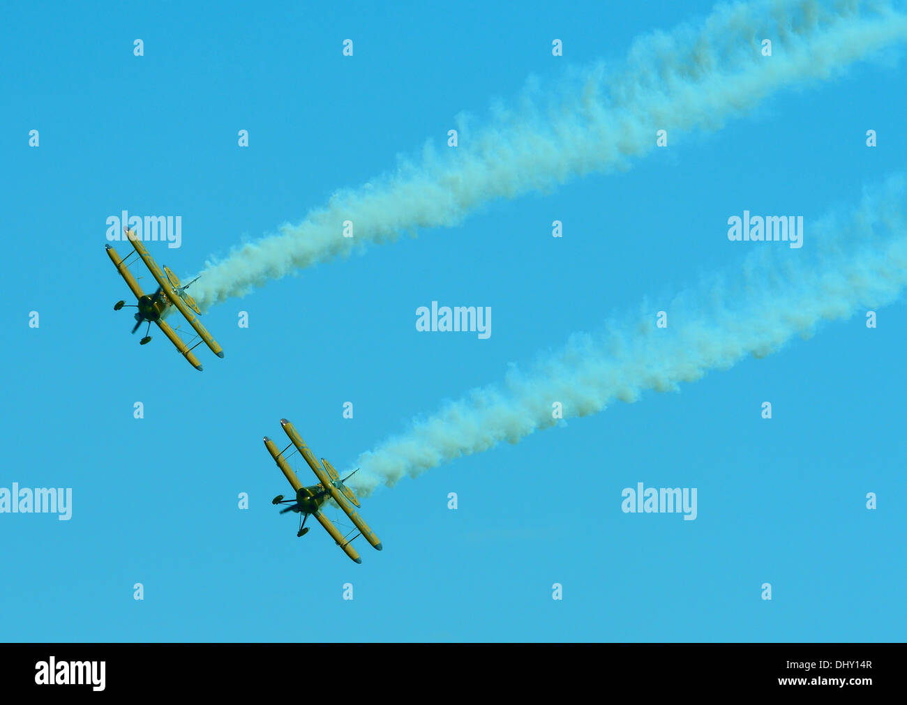 Trig aerobatic team.Flying Pitts Special S-1D les biplans à Clacton Air show 2013 Banque D'Images