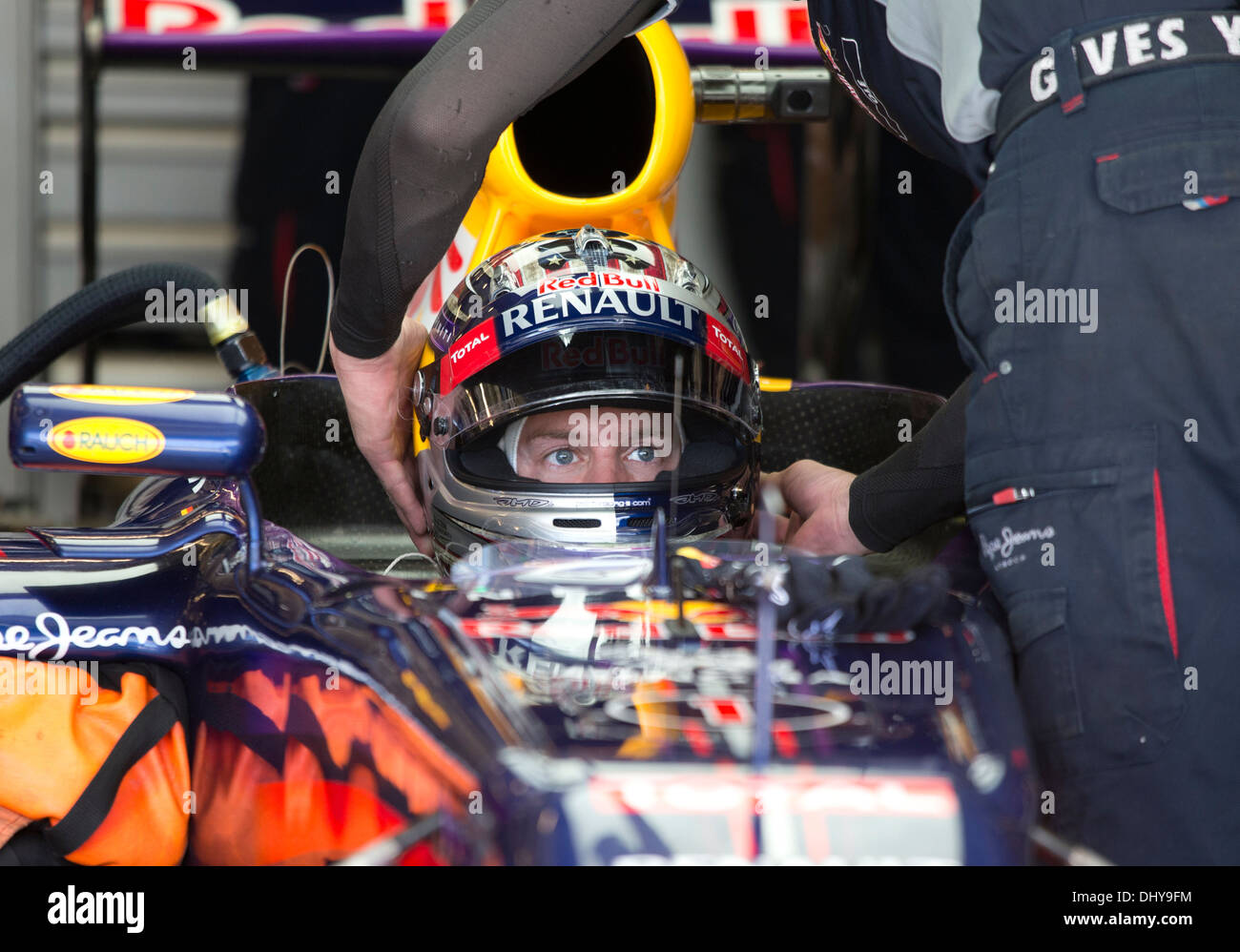 Infiniti de Sebastian Vettel (Red Bull Racing se prépare à lancer la piste pendant la pratique session au Grand Prix des Etats-Unis Banque D'Images