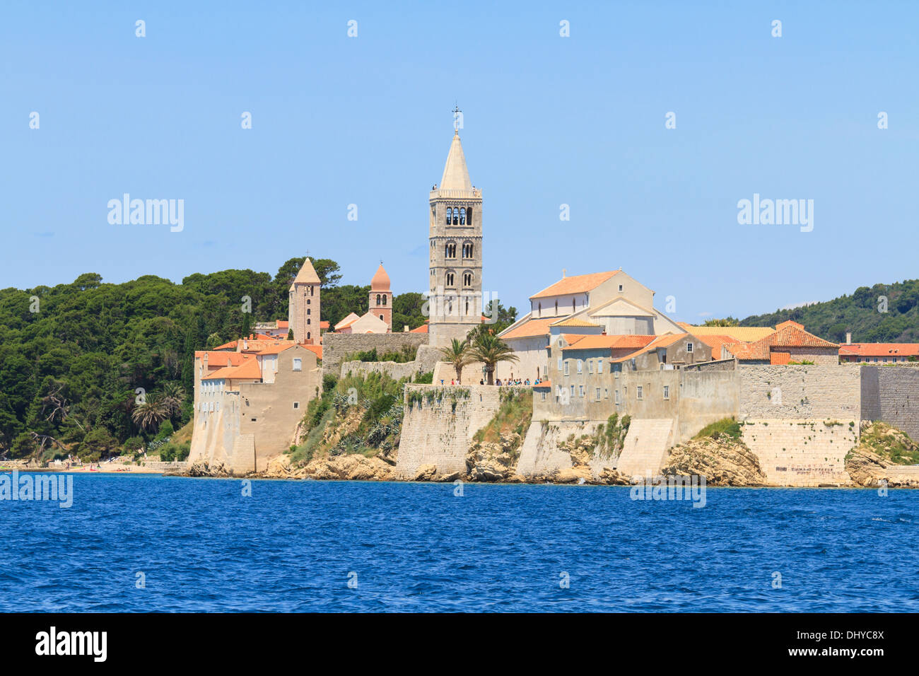 L'île croate de Krk, vue sur ville et fortifications, Croatie Banque D'Images