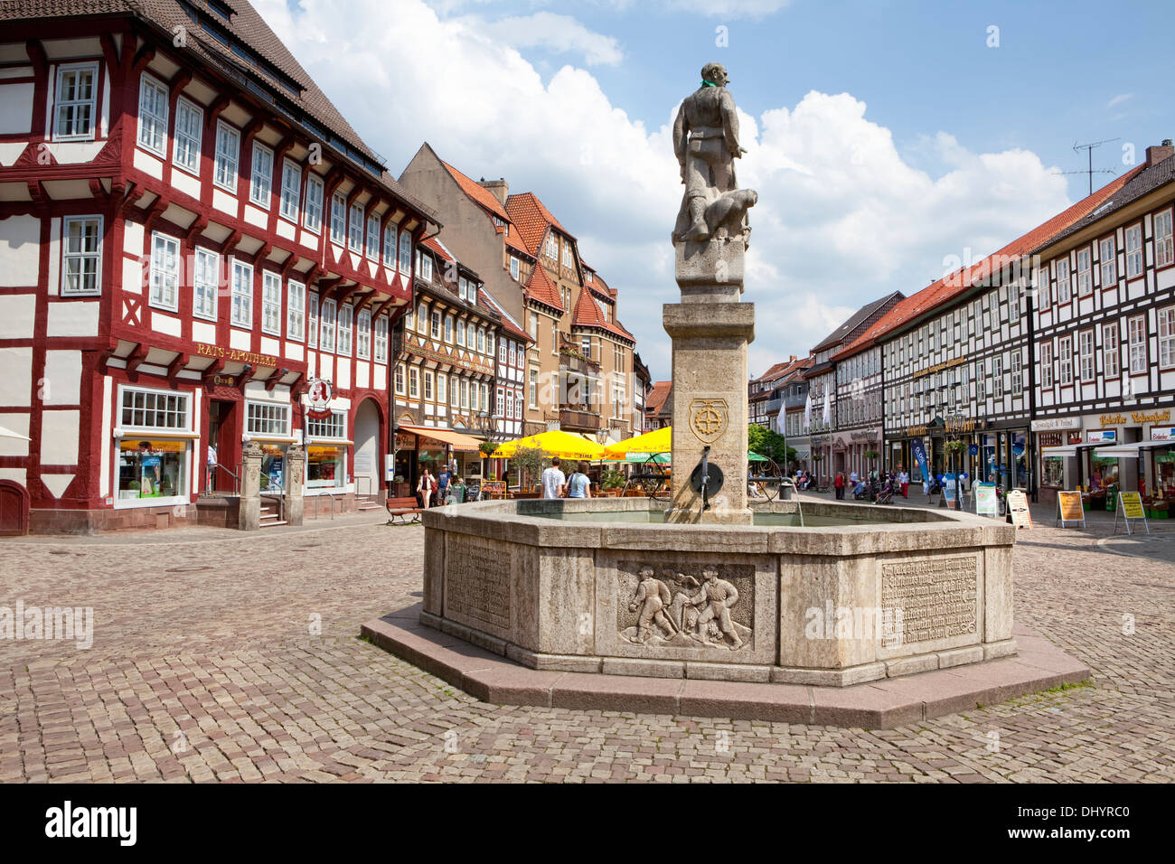 Place du marché avec Till l'Espiègle fontaine dans Einbeck, Basse-Saxe, Allemagne, Europe, Banque D'Images