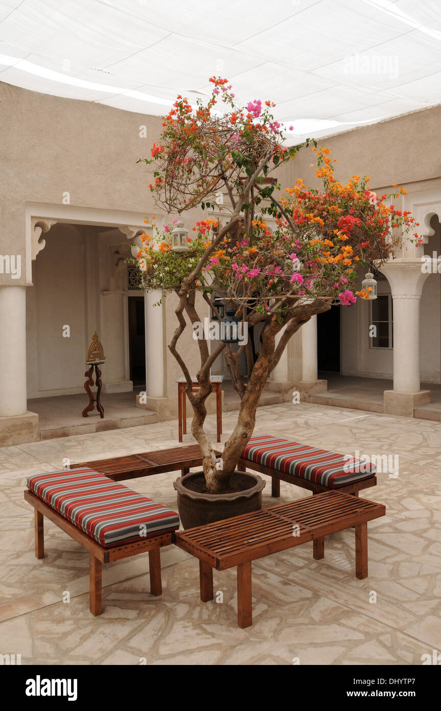 Cour couverte, Quartier Al Bastakiya, Dubaï, Emirats Arabes Unis. Banque D'Images