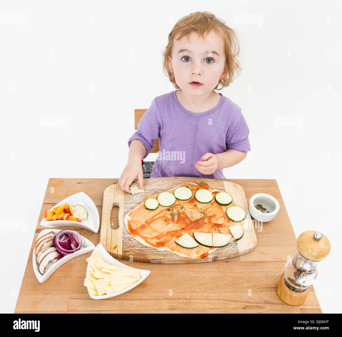 Des pizzas fraîches en cours Banque D'Images